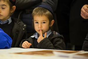 BLAKE EZRA CHAZAK HACHNASAT SEFER TORAH 0197